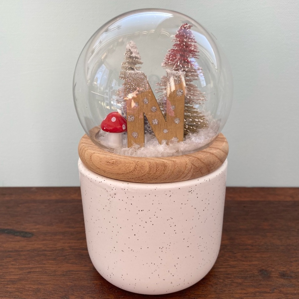 Anthropolgie Snow Globe Candle Balsam & Cedarwood Monogram Initial N Unused
